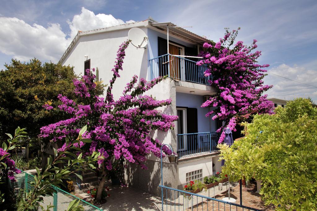 Apartments Irena Трогир Экстерьер фото