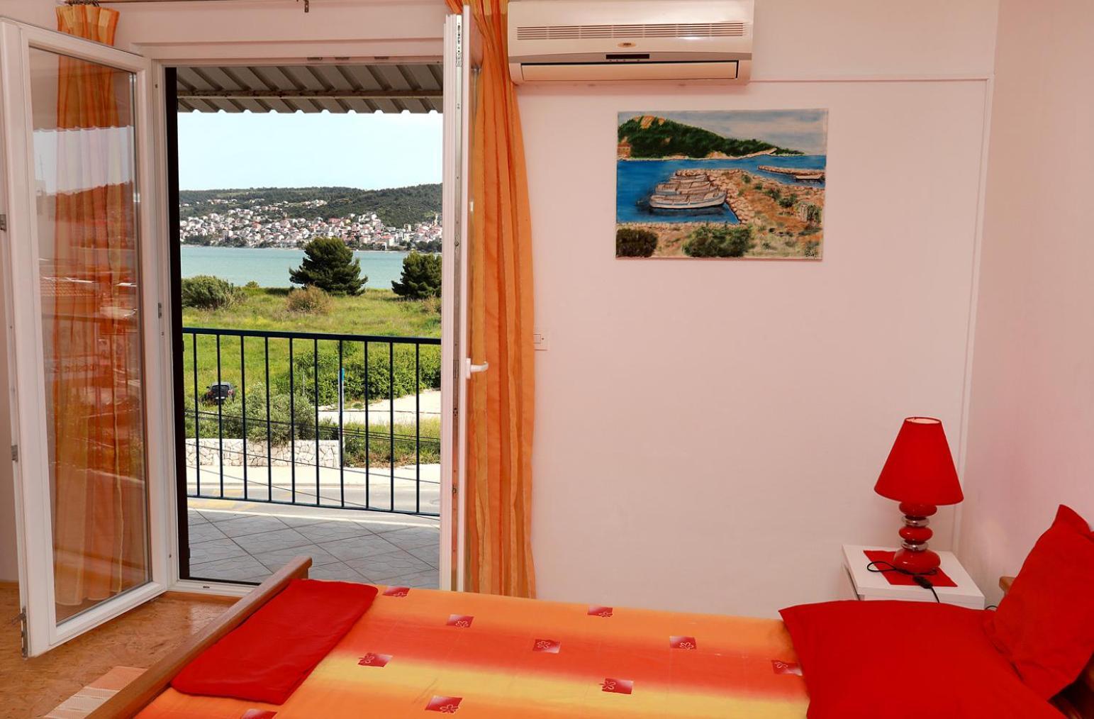 Apartments Irena Трогир Экстерьер фото